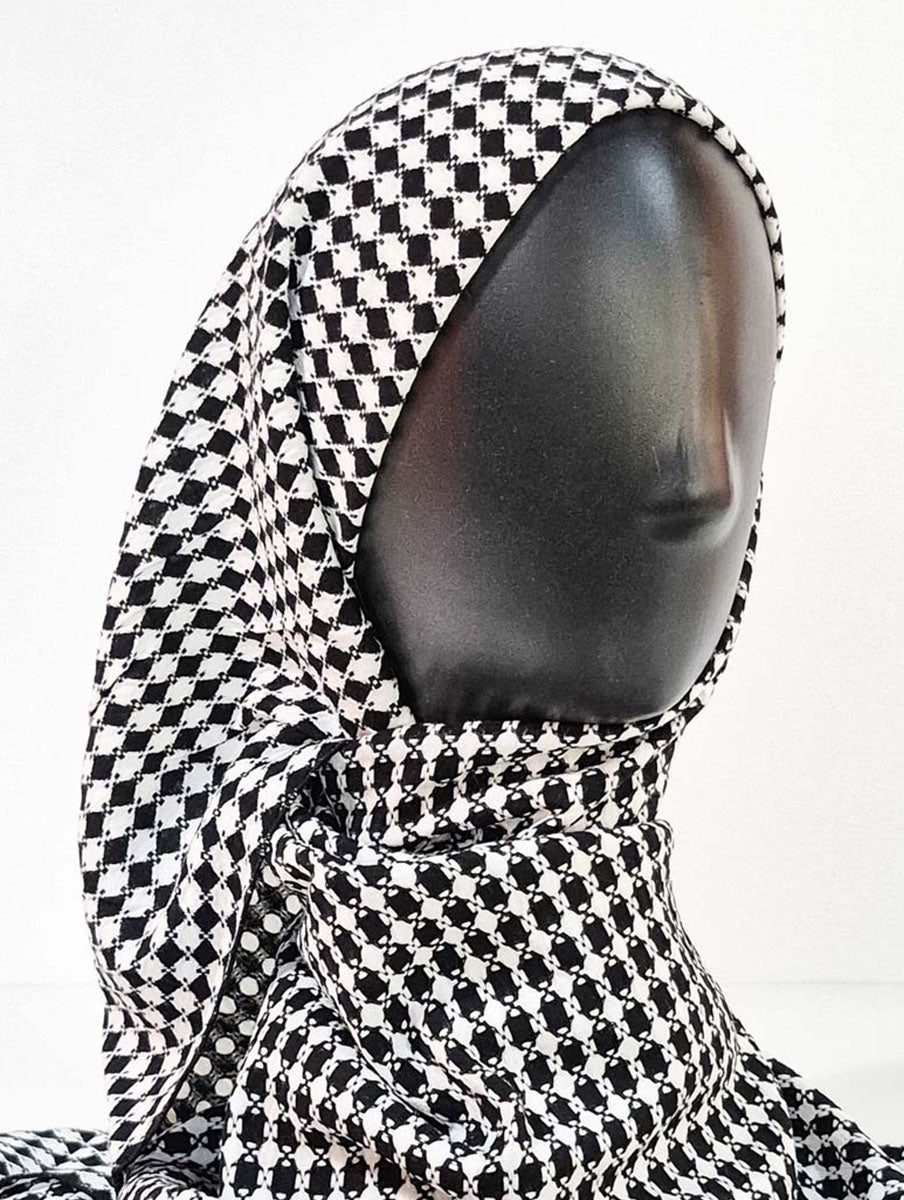 Black and White Square Pattern Silk Kimono x Hijab