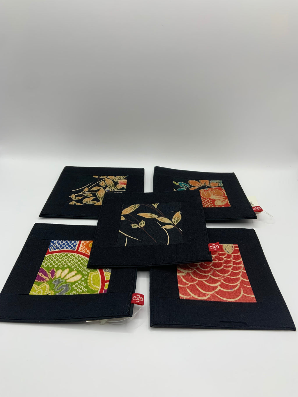Japanese Kimono Design Coaster Set of 5 – Elegant Housewarming Gift for Drinks & Home Décor