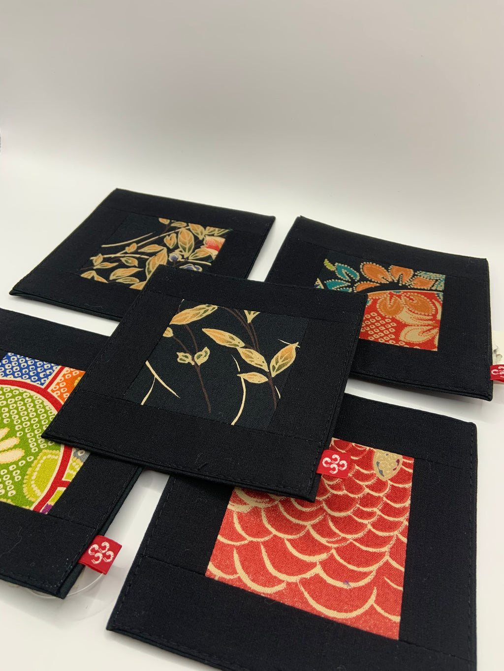Japanese Kimono Design Coaster Set of 5 – Elegant Housewarming Gift for Drinks & Home Décor