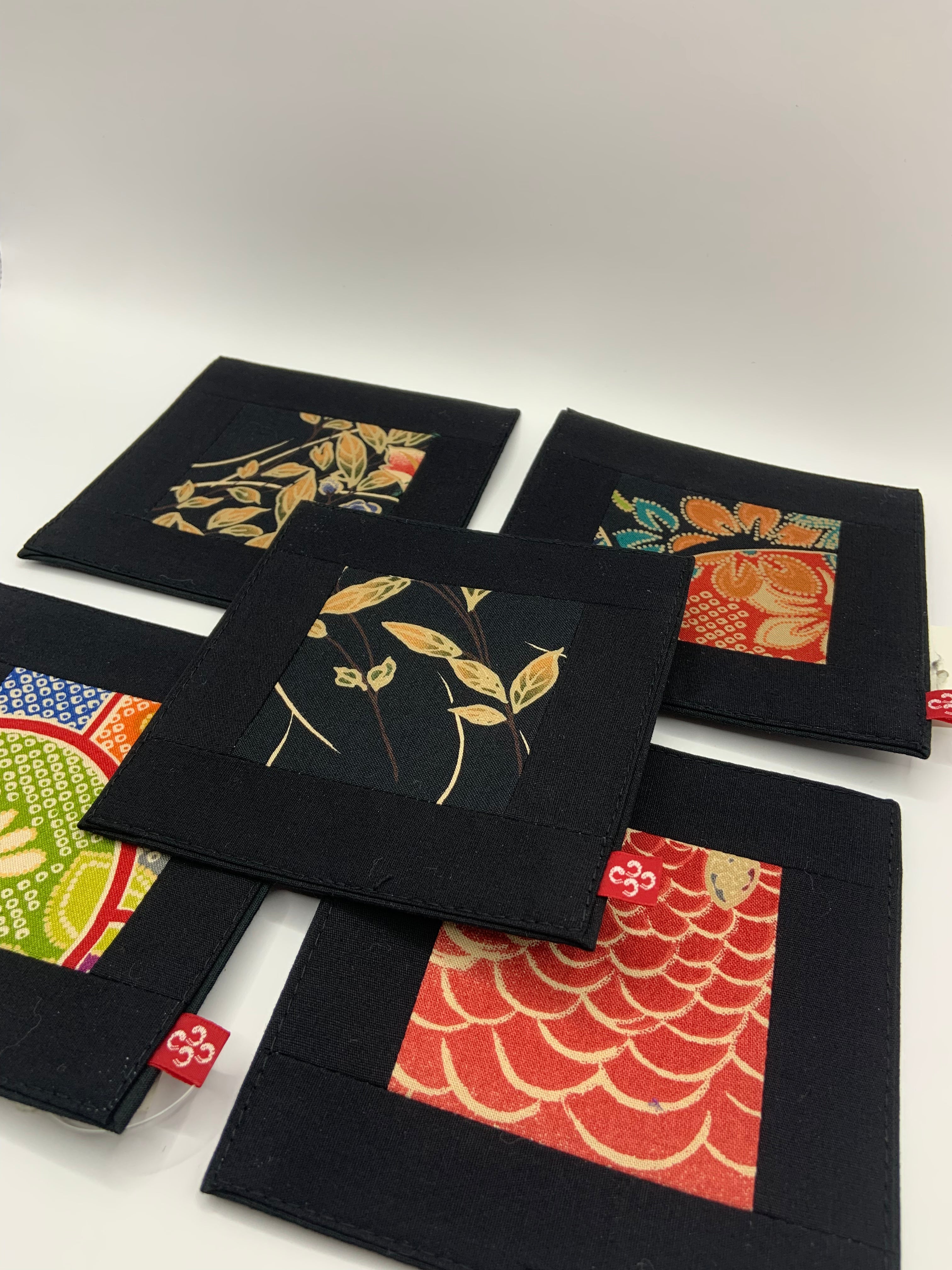 Japanese Kimono Design Coaster Set of 5 – Elegant Housewarming Gift for Drinks & Home Décor