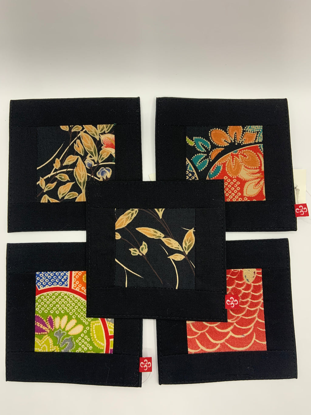 Japanese Kimono Design Coaster Set of 5 – Elegant Housewarming Gift for Drinks & Home Décor